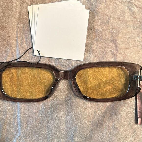 Szade Unisex Sunglasses.NWT - Picture 9 of 11